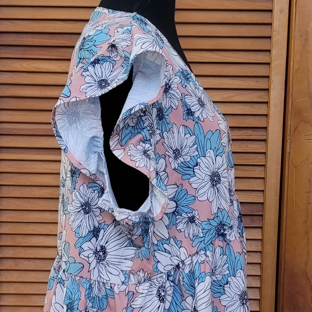 NWOT Floral Ruffle Sleeve Plus Size Top (2XL) - Picture 8 of 12